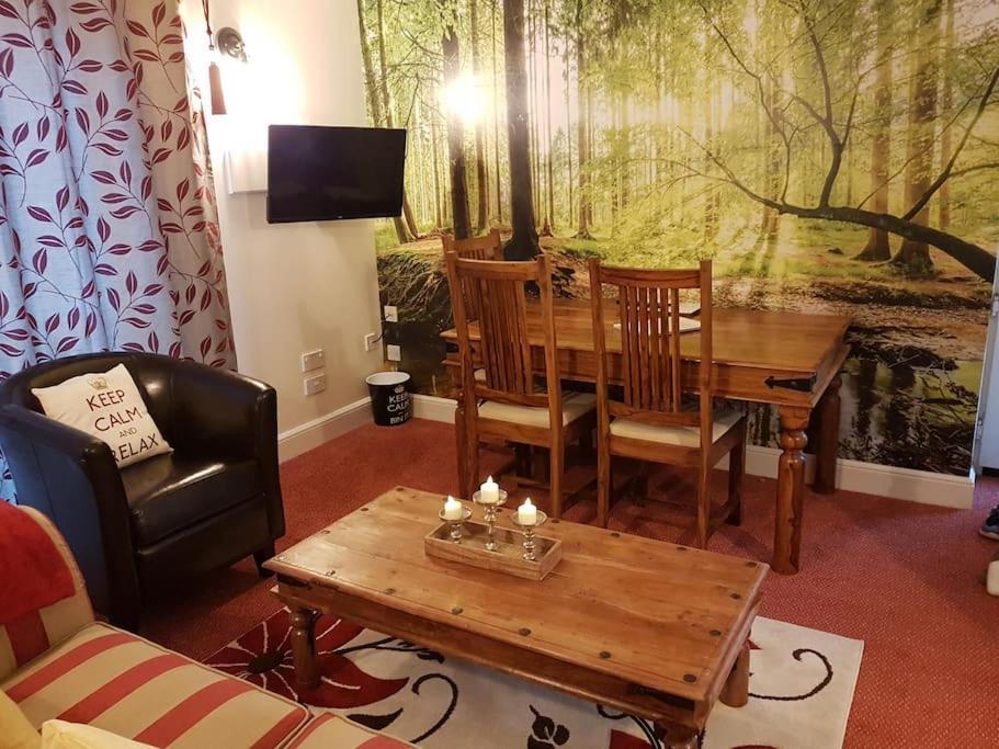 Appartement No6 High Street à Edwinstowe Extérieur photo